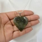 Divinity Healing Natural Healing Stone Pendant Heart Shape Crystal Stone Pendant / Locket with Metal Chain for Healing and Meditation Size 25-30 mm Approx. (Labradorite) Crystal Jewelry Abundance Stones 15