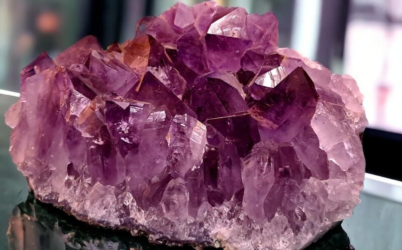 Divinity Healing Big Amethyst Cluster Geode Natural Amethyst Cluster Gemstone Purple Brazilian Amethyst Cluster for Reiki Healing Vastu Correction (1355.17 Gras) Amethyst Clusters Abundance Stones 18